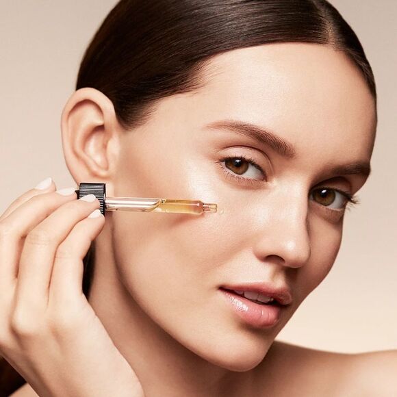 JUMBO (.95 FL oz)  Bobbi Brown Skin Clarifying Concentrate - Picture 5 of 10